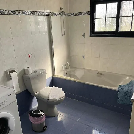 Ocean Stones 1km From Main Coral Bay Villa *