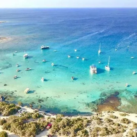 Ocean Stones 1km From Main Coral Bay
