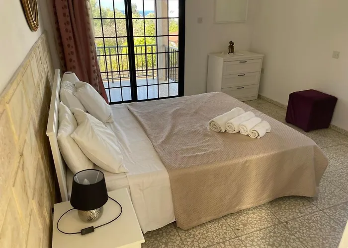 Ocean Stones 1km From Main Coral Bay * Pegeia