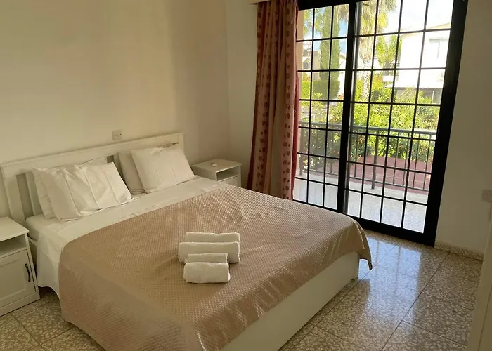 Ocean Stones 1km From Main Coral Bay Villa